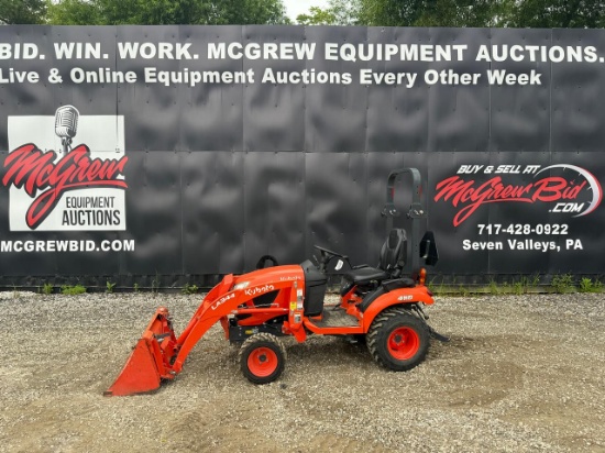 2022 Kubota BX2380 Tractor w/ Loader
