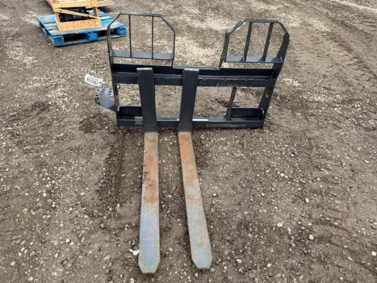 Bobcat 42" Skid Steer Pallet Forks