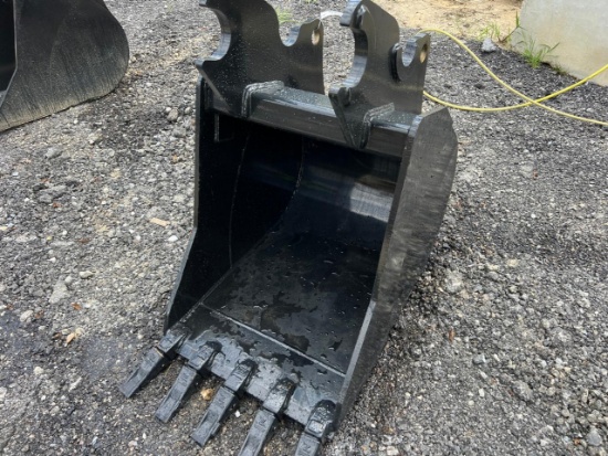 24” Quick Attach Excavator Bucket For KX80