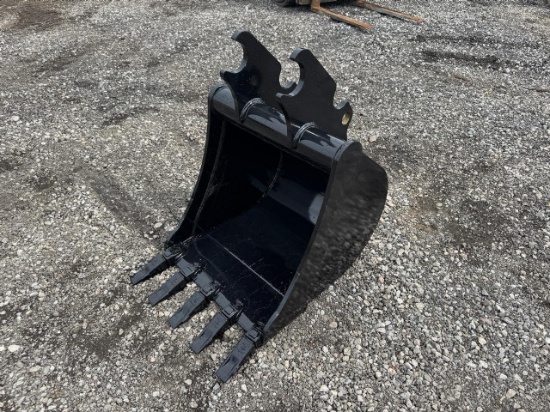 24” Quick Attach Excavator Bucket For KX57