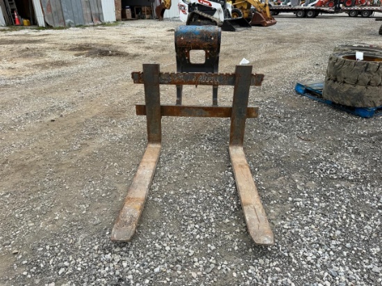 Mecalac 48” Pallet Forks