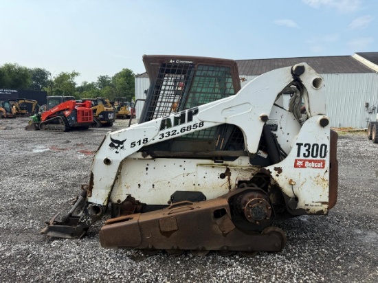 Bobcat T300 Skid Steer Loader