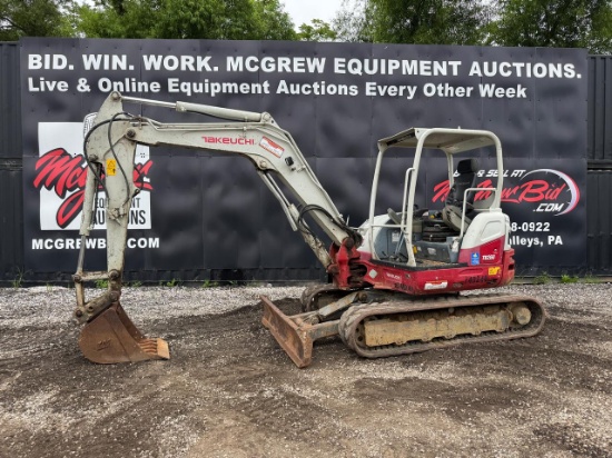 2016 Takeuchi TB260 Mini Excavator
