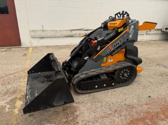 Giant GS950T Walk Behind Skid Steer Loader