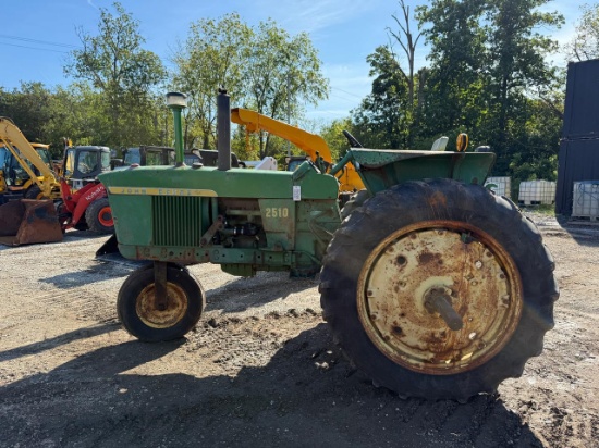 John Deere 2510 Tractor