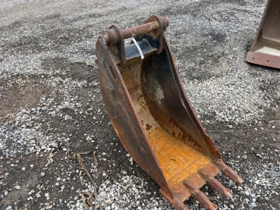 Caterpillar 16” Backhoe Bucket