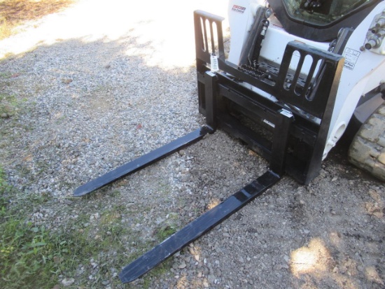 Wildcat 48" Skid Steer Walk Through Pallet Forks