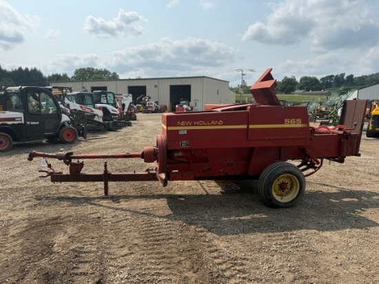New Holland 565 Small Square Baler