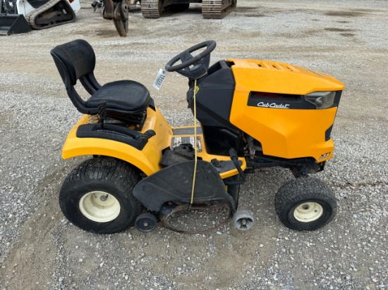 2015 Cub Cadet XT1 LT42 Lawn Mower