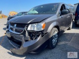 2019 Dodge Grand Caravan, PW, PL, A/C, 29,858 miles, front end damage, VIN:...2C4RDGBGXKR710157 -