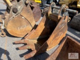 24in digging bucket for PC200