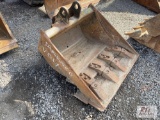 20in digging bucket