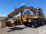 Case 1085B Cruise Air rubber tire excavator, 48in ditching bucket, THU, complete, not running - Town