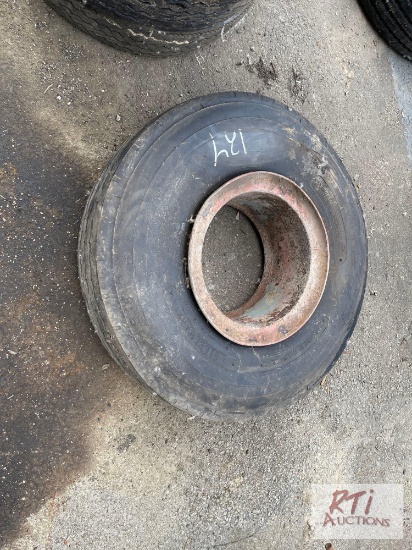 (3) Cooper discoverer S/T tires LT255/85R18. (1) 10.00R15TR tire