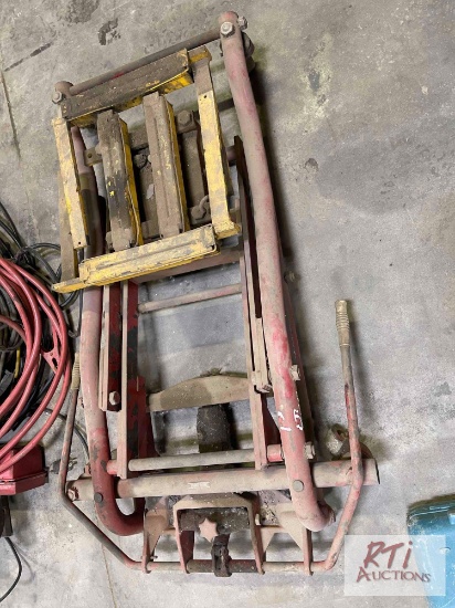 Transmission jack