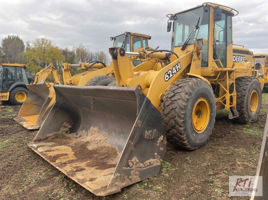 2001 John Deere 624H wheel loader, 5696 hours, 20.5R25 tires, GP pinned on bucket, Heat/AC, BOS