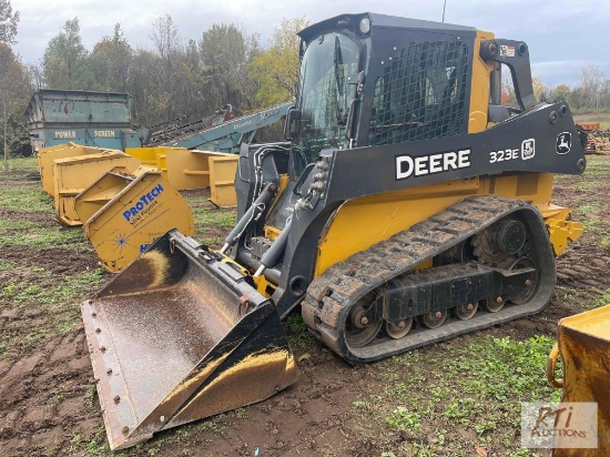 2015 John Deere 323E track skid loader. 317 hours. Aux hydraulics, Quick attach, Pilot controls,