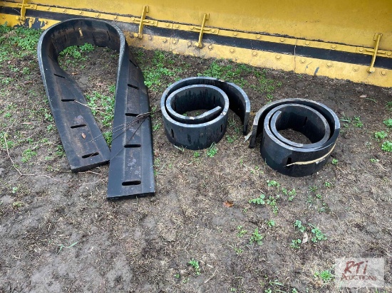 Rubber edge for pusher