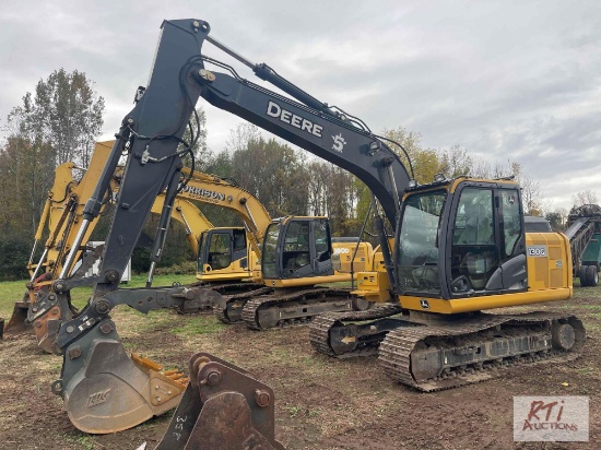 2018 John Deere 130G excavator, 1030 hours, 36" digging bucket, JRB coupler, hydraulic thumb, Heat,