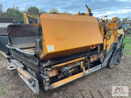 LeeBoy L8500T paver, 1625 hours, Diesel, Legend screed system, 8 1/2ft width, Runs and operates