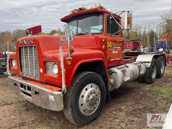 1986 MACK T/A road tractor, 488K miles, Maxitorque transmission, Running but brakes are set up