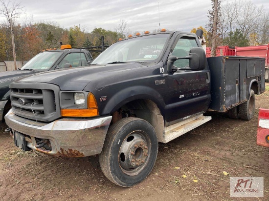2000 Ford F450 utility truck, 115K miles, Gas, 2WD, Automatic, Crane, VIN:1FDXF46S1YEE08224