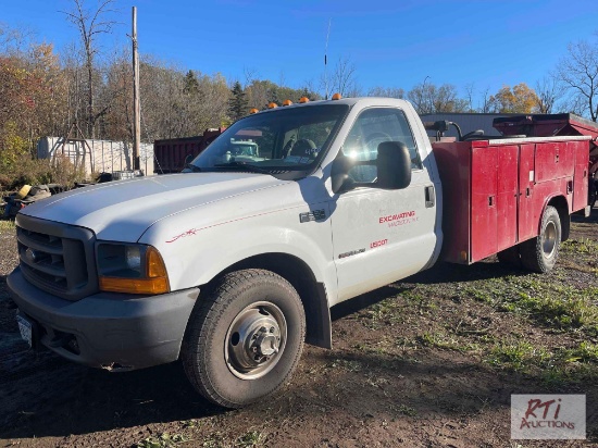 2000 Ford F350 utility truck, 163K miles, Diesel, 11' Reading utility body, VIN:3FDWF36F8YMA12259