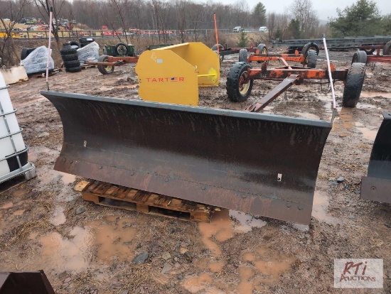 Quick attach skid loader mount 7ft hydraulic plow blade