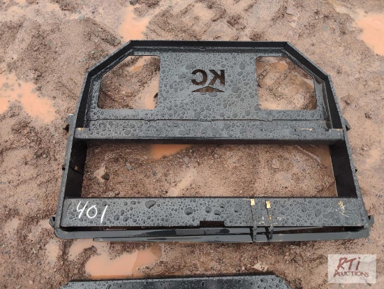 Set of 42in skid loader mount pallet forks