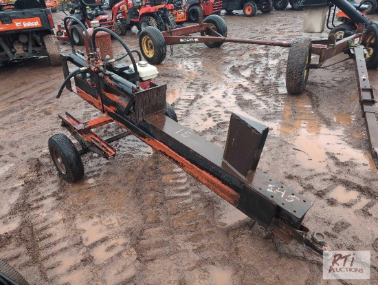 Tow behind hydraulic wood splitter with gas engine