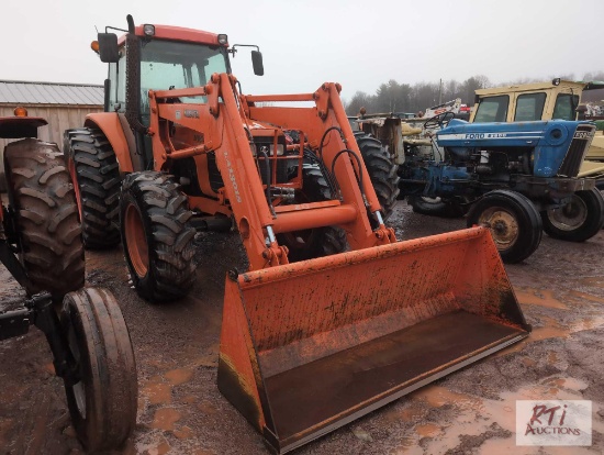 Kubota M95S tractor, 4WD, loader, GP bucket, cab, 3 remotes, heat, A/C, 1584 hrs