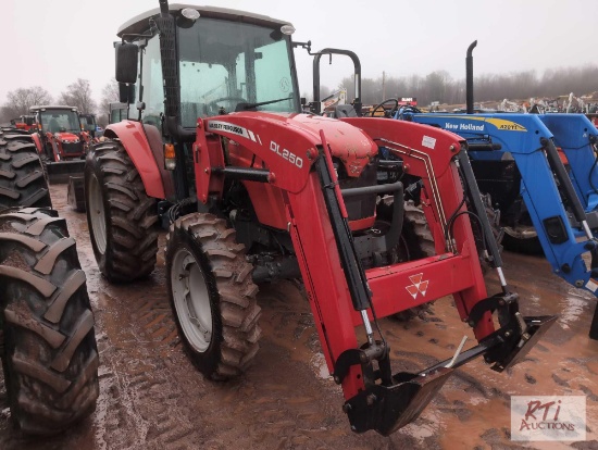 Massey Ferguson 4608 tractor, 4WD, loader, 2 remotes, cab, heat, A/C, 6 speed transmission with high