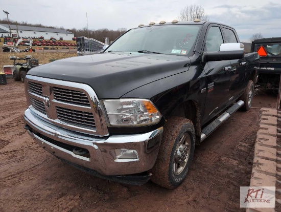 2011 Dodge Ram 2500 double cab pickup, 4WD, leather, PW, PL, A/C, integrated brake controller, power