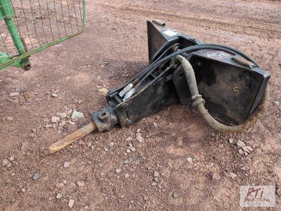 Skid loader mount hydraulic hammer