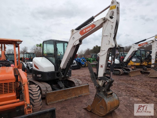 2023 Bobcat E50 R2 series mini excavator, hydraulic quick coupler, hydraulic thumb, backfill blade,