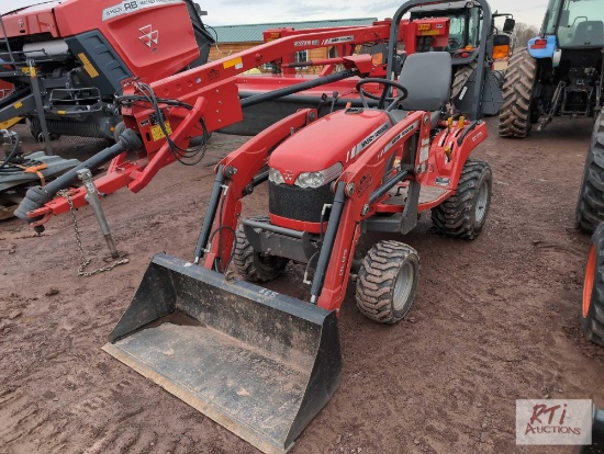 Massey Ferguson GC1715 compact tractor, 4WD, loader, HST, 585 hrs