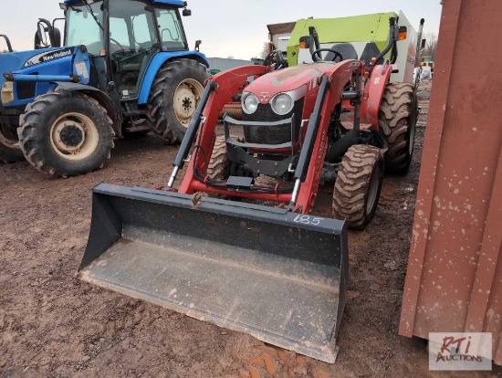 Massey Ferguson 2705E tractor, 4WD, loader, 655 hrs