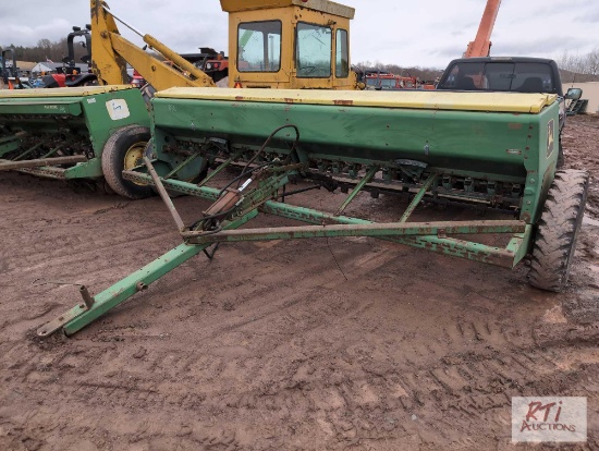 John Deere 8300 double disc drill, missing most of its parts