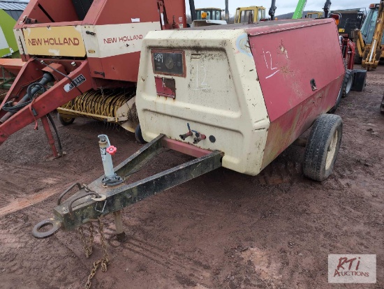 Ingersoll Rand portable air compressor with John Deere diesel engine, 1112 hrs