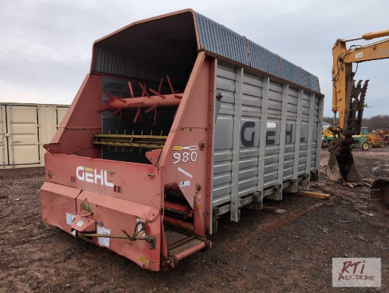 Gehl 980 forage wagon box