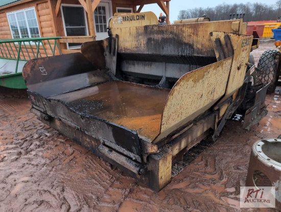 Mauldin 690E track paver
