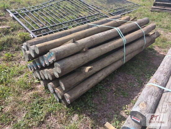 32X 7ft fence posts