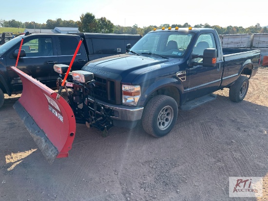 2009 Ford F250 XL regular cab pickup, diesel, 4WD, Western 8ft plow, AC, PL, PW, 92,256 miles