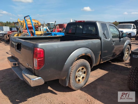 2005 Nissan extended cab pickup, standard transmission, VIN: