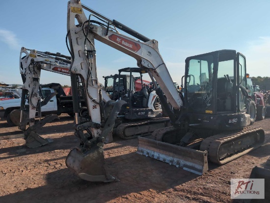 2022 Bobcat E50 excavator, R2 series, rubber tracks, backfill blade, 24in digging bucket, hydraulic