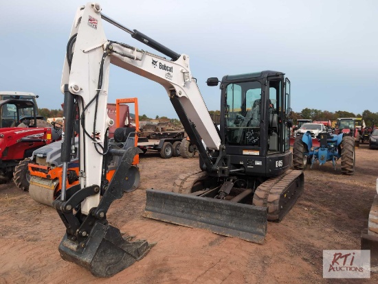 2016 Bobcat E45 excavator, hydraulic angle back fill blade, 24in digging bucket, hydraulic thumb,