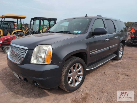 2008 GMC Yukon XL, Denali edition, leather and all options, 248K