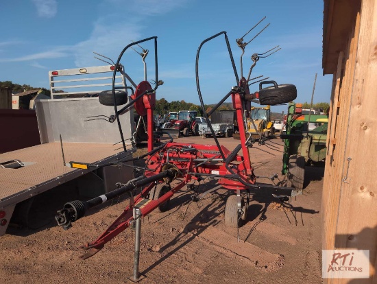Massey Ferguson TD1635 4 star tedder