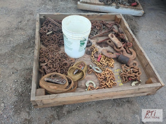 Pallet of chains and binders