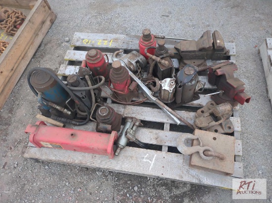 Pallet of small bottle jacks and vices